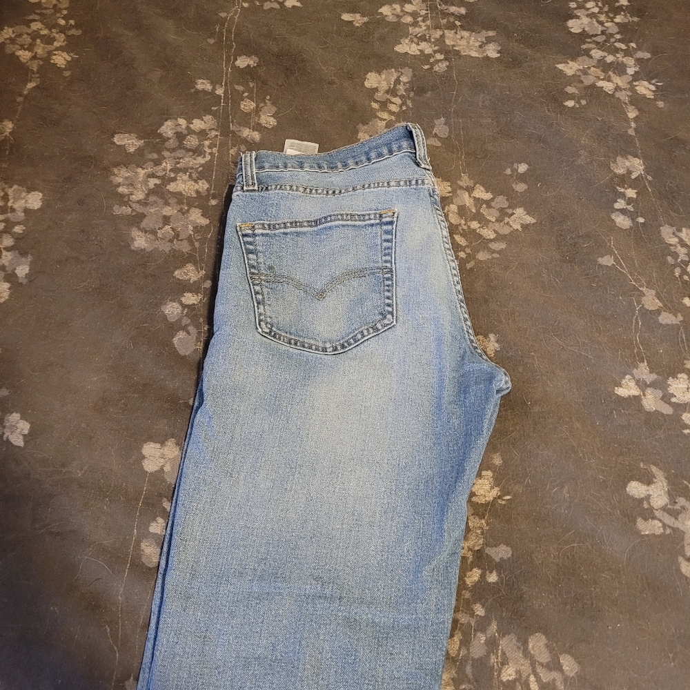 LEVI JEANS - Picture 2 of 4